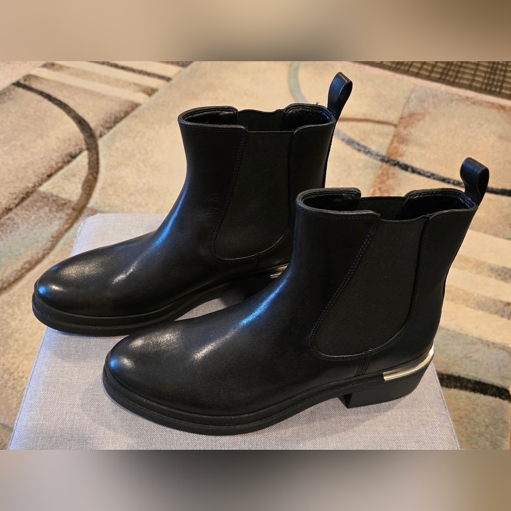 Kenneth Cole New York Black Leather Ankle Boots with Metallic Accent, 8.5/39.5